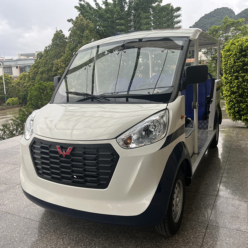校園巡邏車